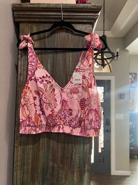 Pink Floral Tie-Shoulder Crop Top Size Large . 
Free People.